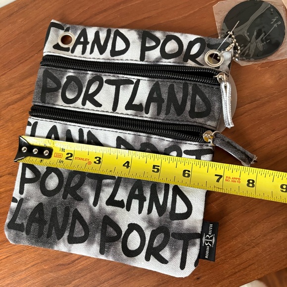 New Robin Ruth Canvas Passport Crossbody Bag Purse Black White Tie-Dye Portland - Picture 7 of 7